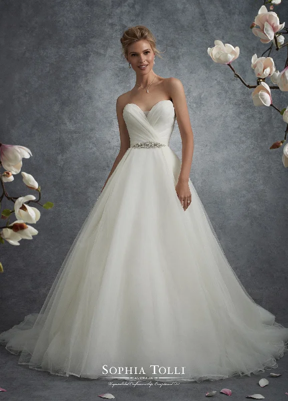 Sophia Tolli 21761 Date night unclassified dresses