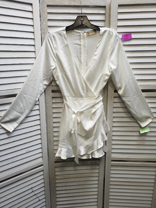 White Romper Altard State, Size S Engagement unclassified dresses